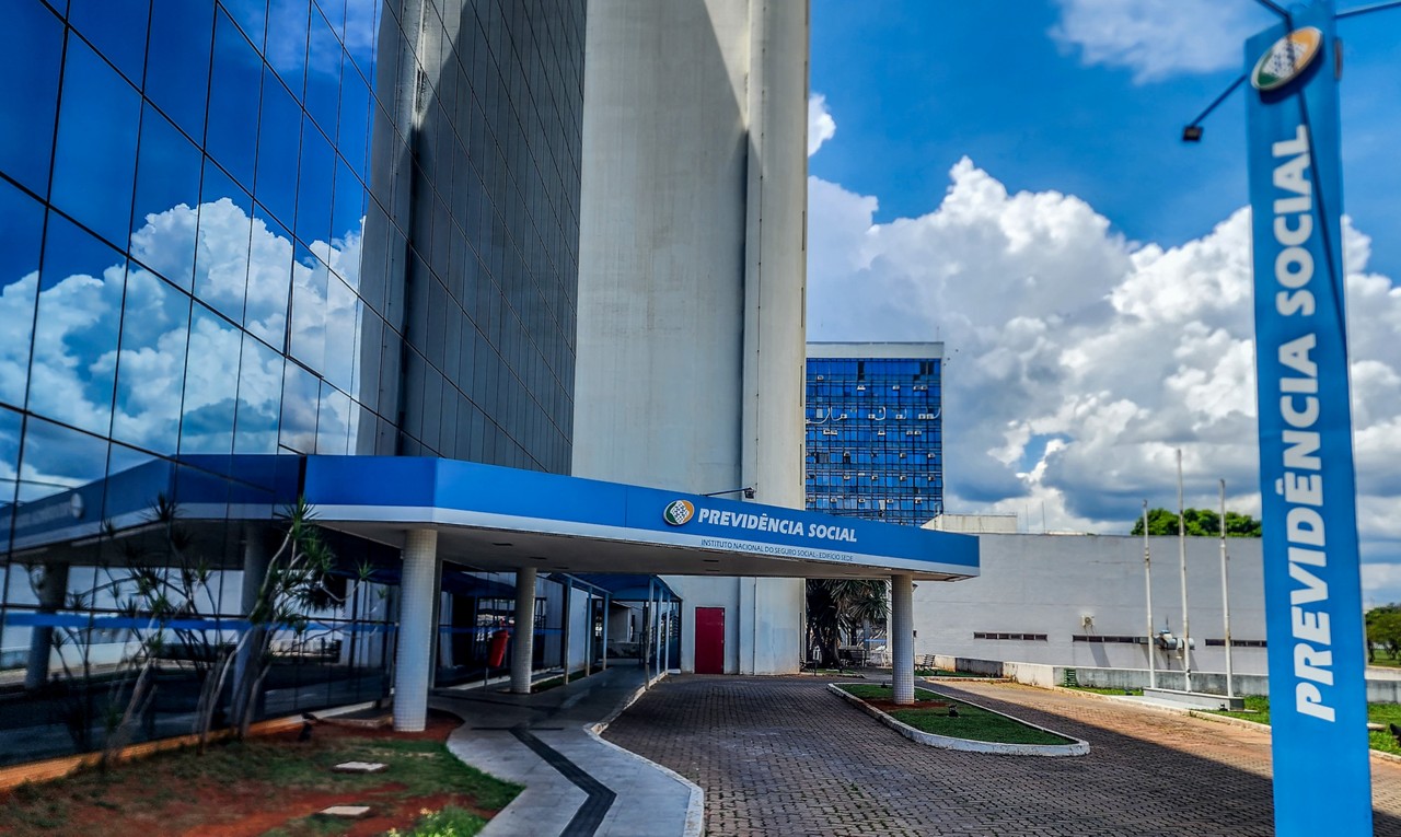 PF realiza operação contra invasões e fraudes no INSS