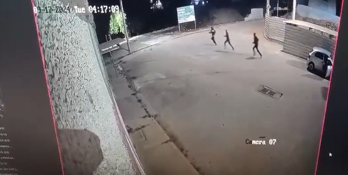 PM conseguiu localizar e prender três suspeitos. 