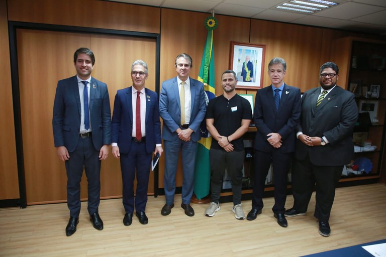 Governo Zema anuncia parceria com governo federal para gestão de Hospital Regional de Divinópolis