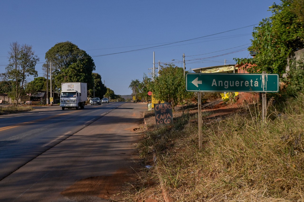 Acesso a Angueretá: distrito de Curvelo, no Centro de Minas Gerais, foi cenário de matança nos anos 1960 e 1970