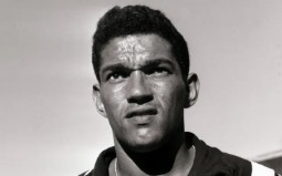 Garrincha, o 'Alegria do Povo' (Foto: Reprodução/FIFA)