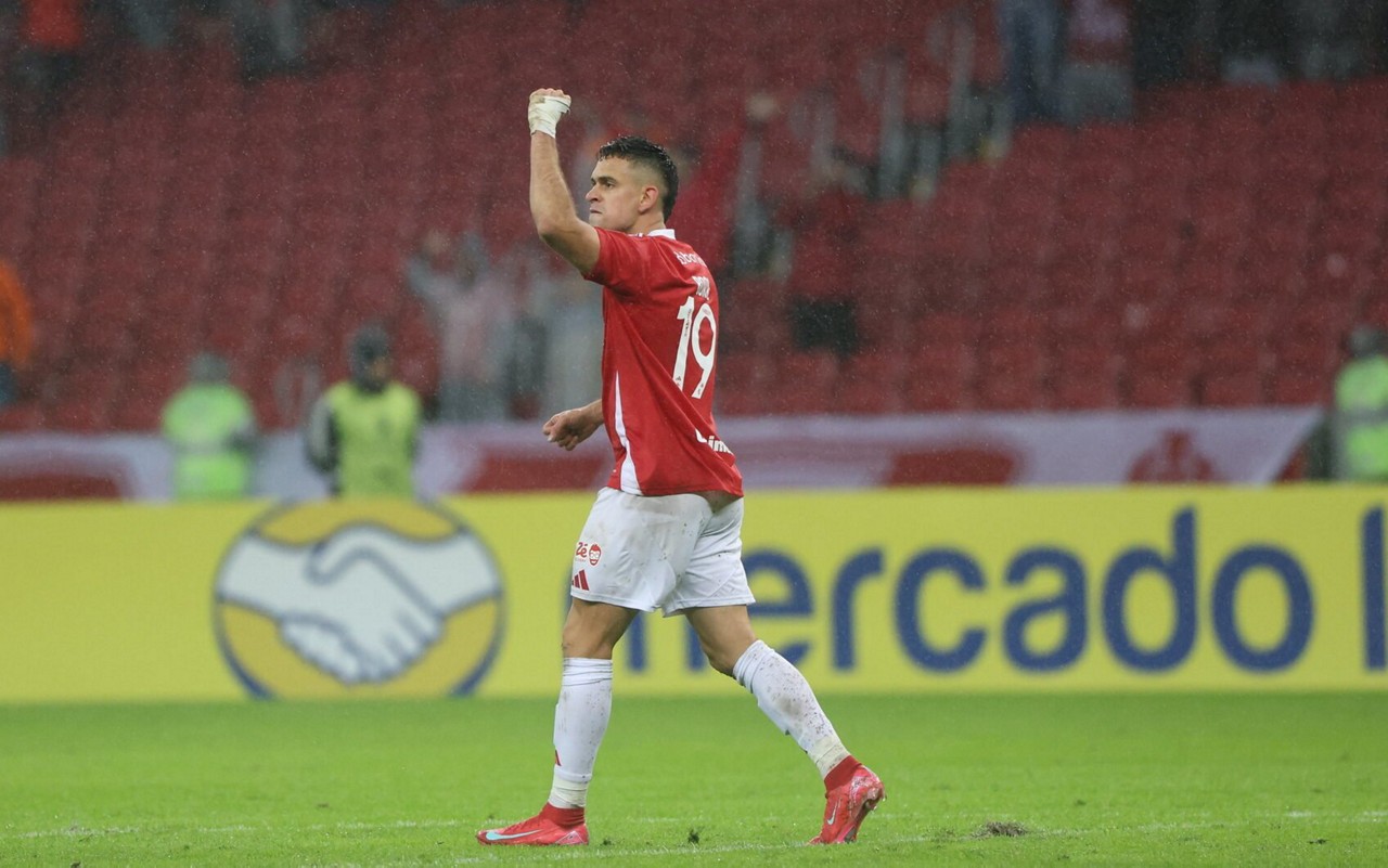 Rafael Borré confirma a virada sobre o Esquadrão de Aço (Foto; Ricardo Duarte/SC Internacional)