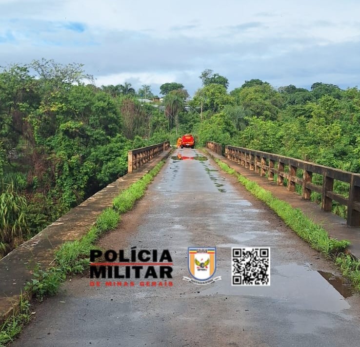 Acidente foi na ponte do rio das Velhas na MG-010