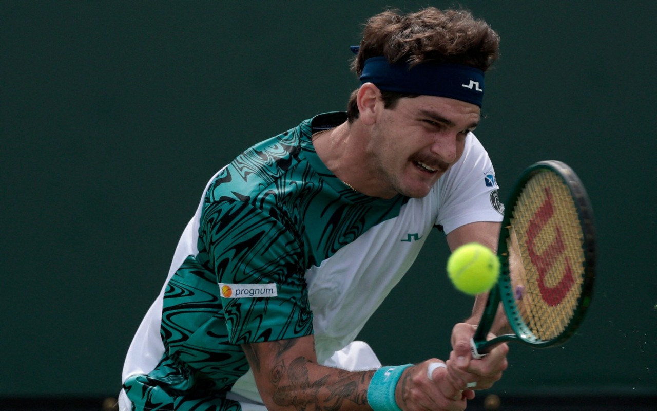 Hugo Dellien fez uma boa partida e venceu Thiago Wild de virada, por 2 sets a 1 (Foto: AFP)