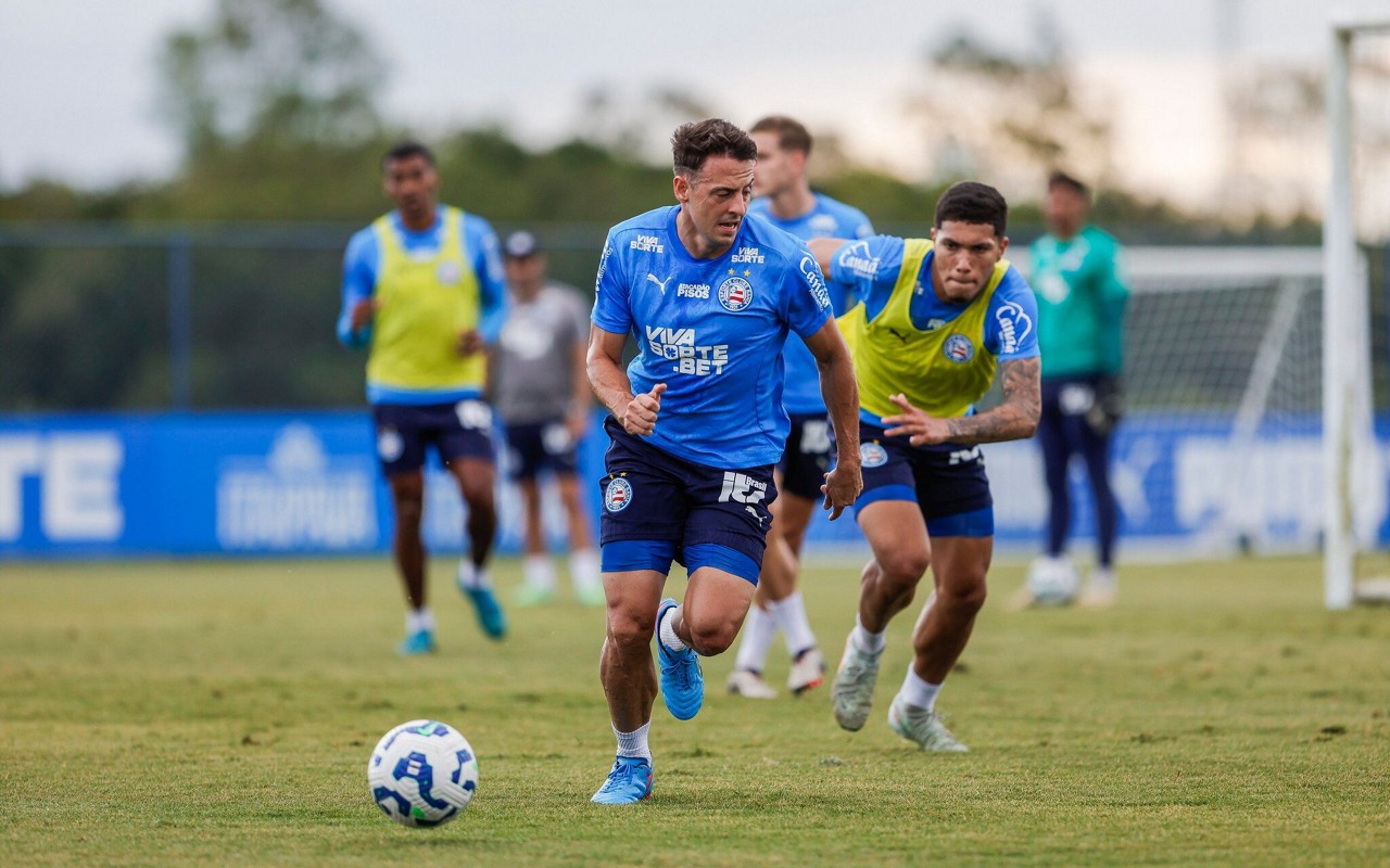 Santiago Arias em treino do Bahia (Foto: Rafael Rodrigues / EC Bahia)