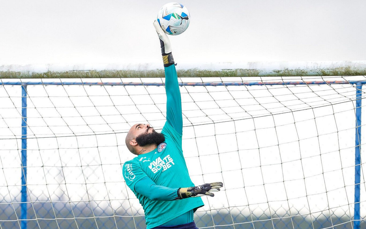Danilo Fernandes em treino do Bahia (Foto: Rafael Rodrigues / EC Bahia)