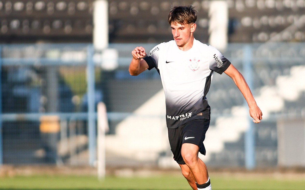 Corinthians entra em campo pelo Brasileirão Sub-17 (Foto: Rodrigo Gazzanel / Ag. Corinthians)