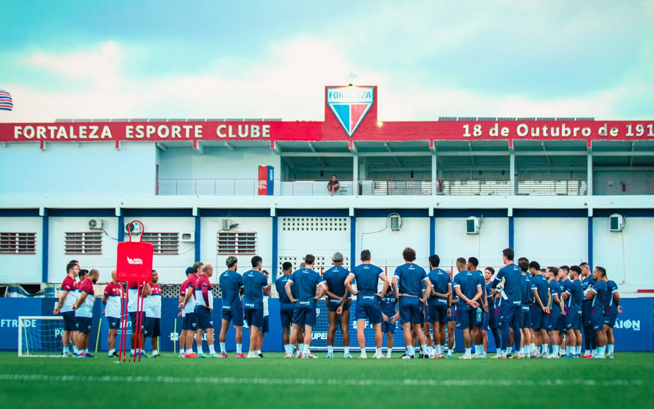 Elenco do Fortaleza em treino (Foto: Mateus Lotif/Fortaleza EC)