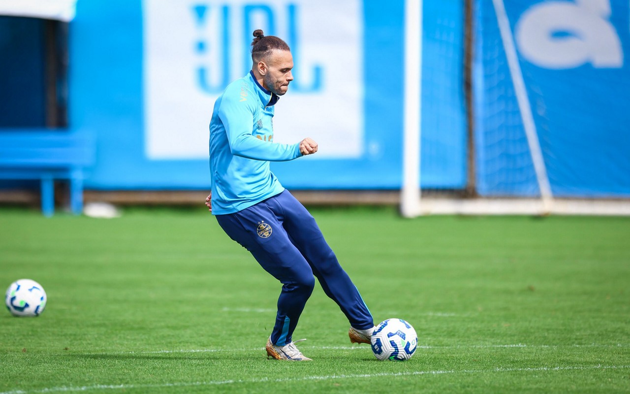 Braithwaite em treinamento do Grêmio. (Foto: Lucas Uebel/Grêmio FBPA)