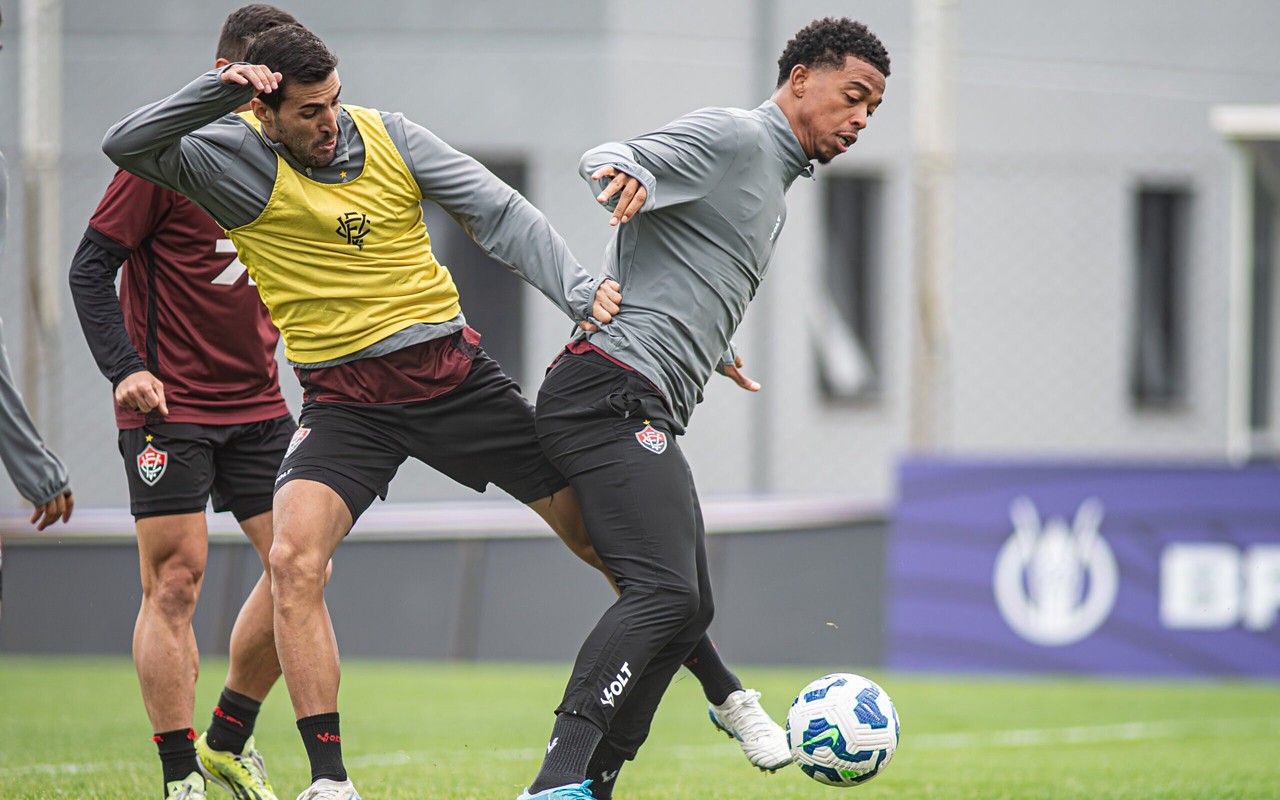 Jogadores do Vitória em treino no CT do Grêmio (Victor Ferreira / EC Vitória)