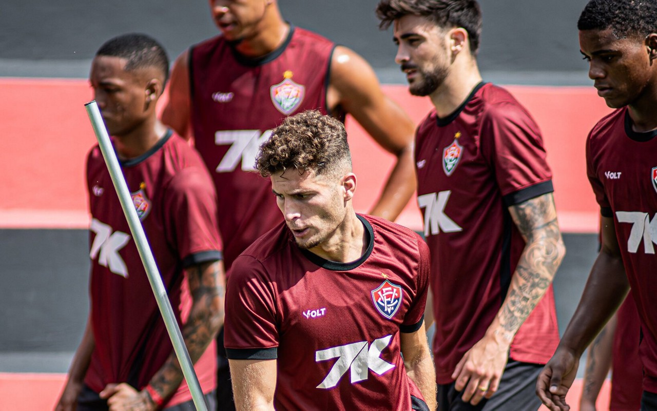Rúben Rodrigues em treino do Vitória no Barradão (Foto: Victor Ferreira / EC Vitória)
