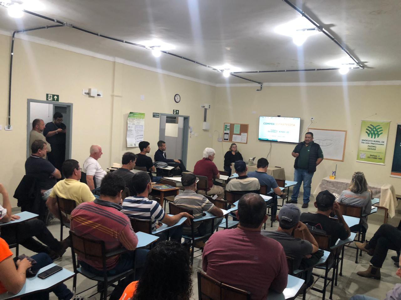 Compras coletivas podem ser uma saída para a economia dos produtores rurais que estão se mobilizando