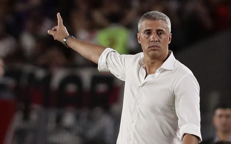 Hernán Crespo foi anunciado como sucessor de Zubeldía (Foto: AFP)