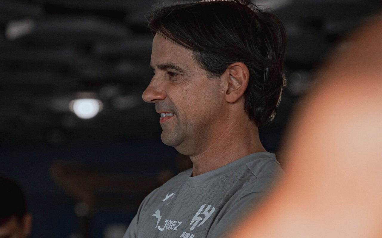Simone Inzaghi em treino do Al-Hilal durante preparação para o Mundial de Clubes (Foto: Divulgação)