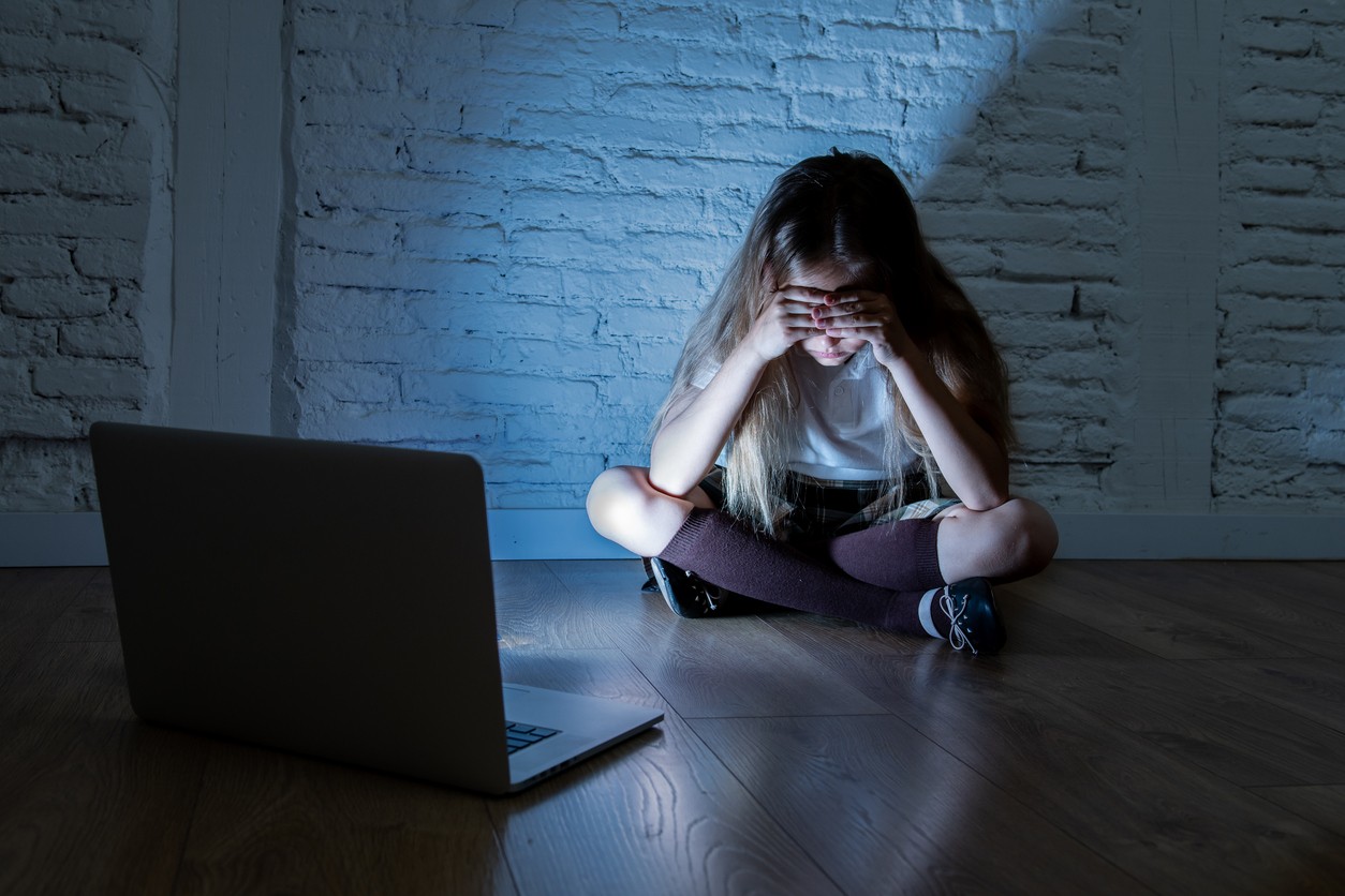 São mais de 9 milhões de menores de idade que já receberam mensagens ou áudios com conteúdo sexual