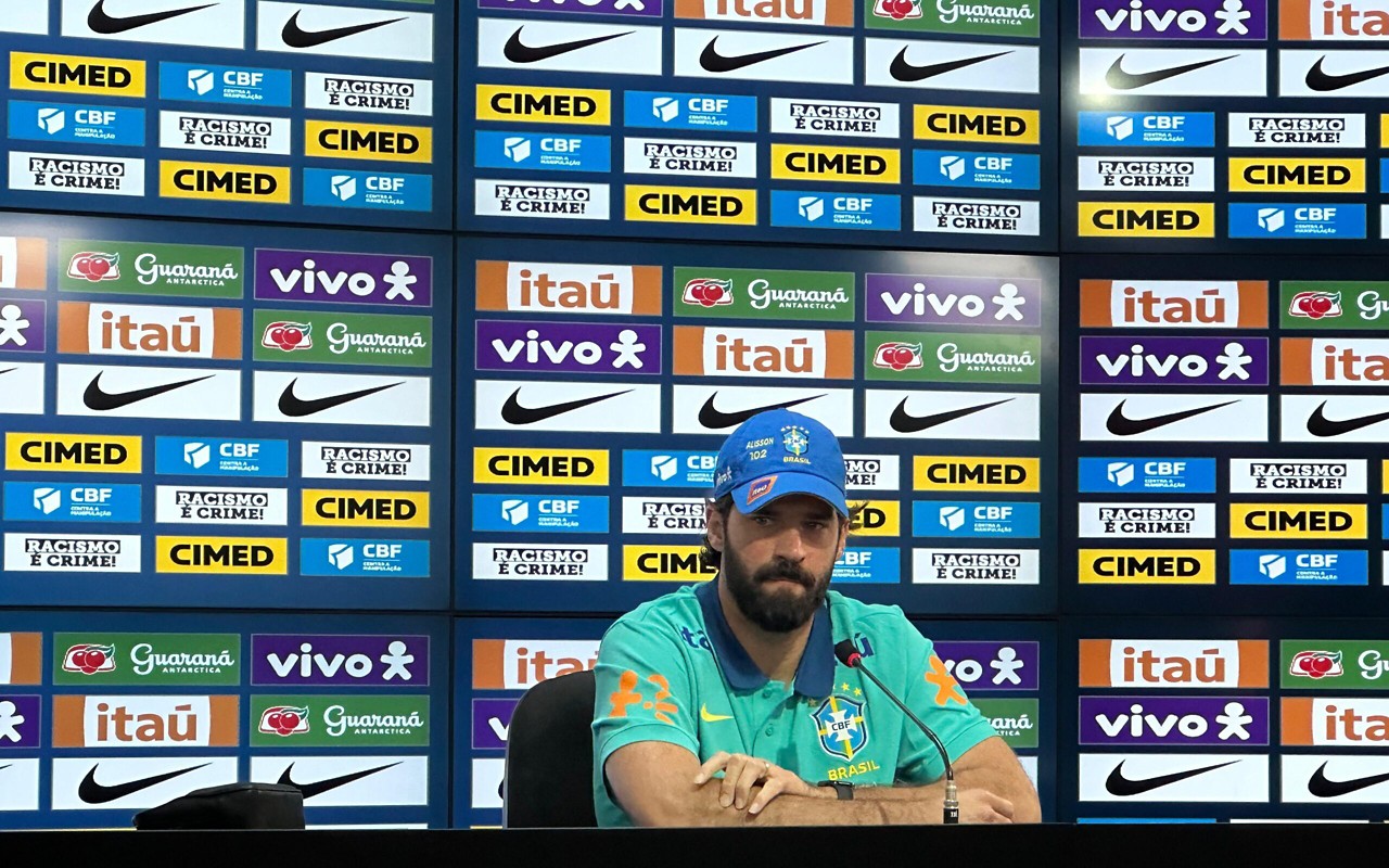 Alisson Becker fala sobre expectativa de conquistar a classificação para a Copa do Mundo do ano que vem. (Foto: Juliana Yamaoka/ Lance)
