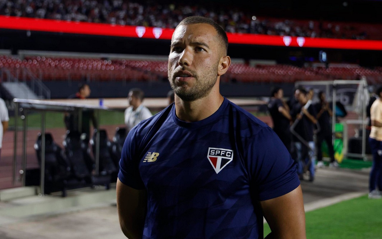 Neste ano, Allan foi campeão da Copinha (Foto: Rubens Chiri e Miguel Schincariol/Saopaulofc.net)