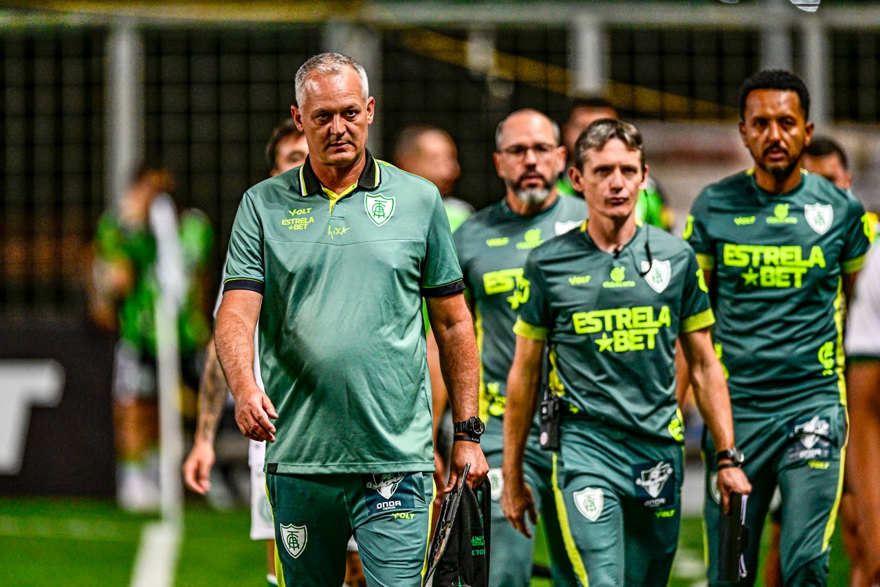 Lisca fez seu 12º jogo no comando do América