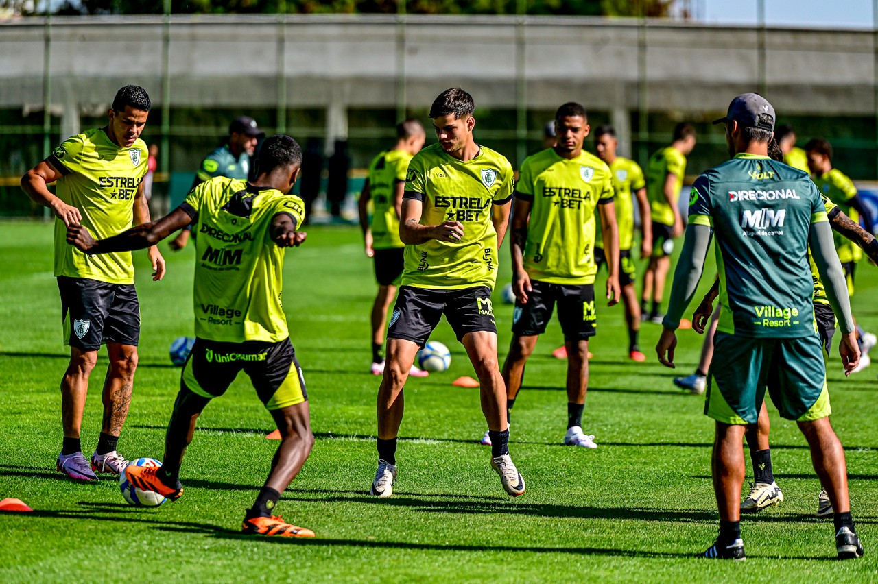 América divulgou na tarde desta quinta (1º) a lista de relacionados para o jogo contra o Brusque 