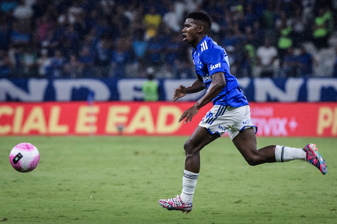 Jhosefer vai trocar o Cruzeiro pelo América até o fim desta temporada