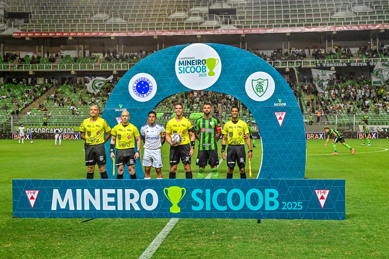 Último duelo entre América e Cruzeiro, pelo Campeonato Mineiro