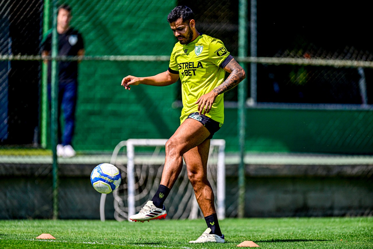Centroavante Brenner foi um dos jogadores do América que teve evolução na parte física