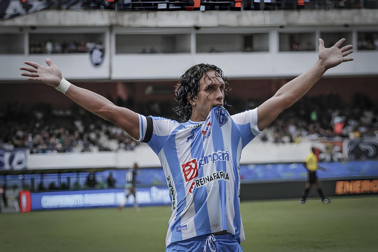 Nicolas tem 35 anos e defende atualmente o Paysandu