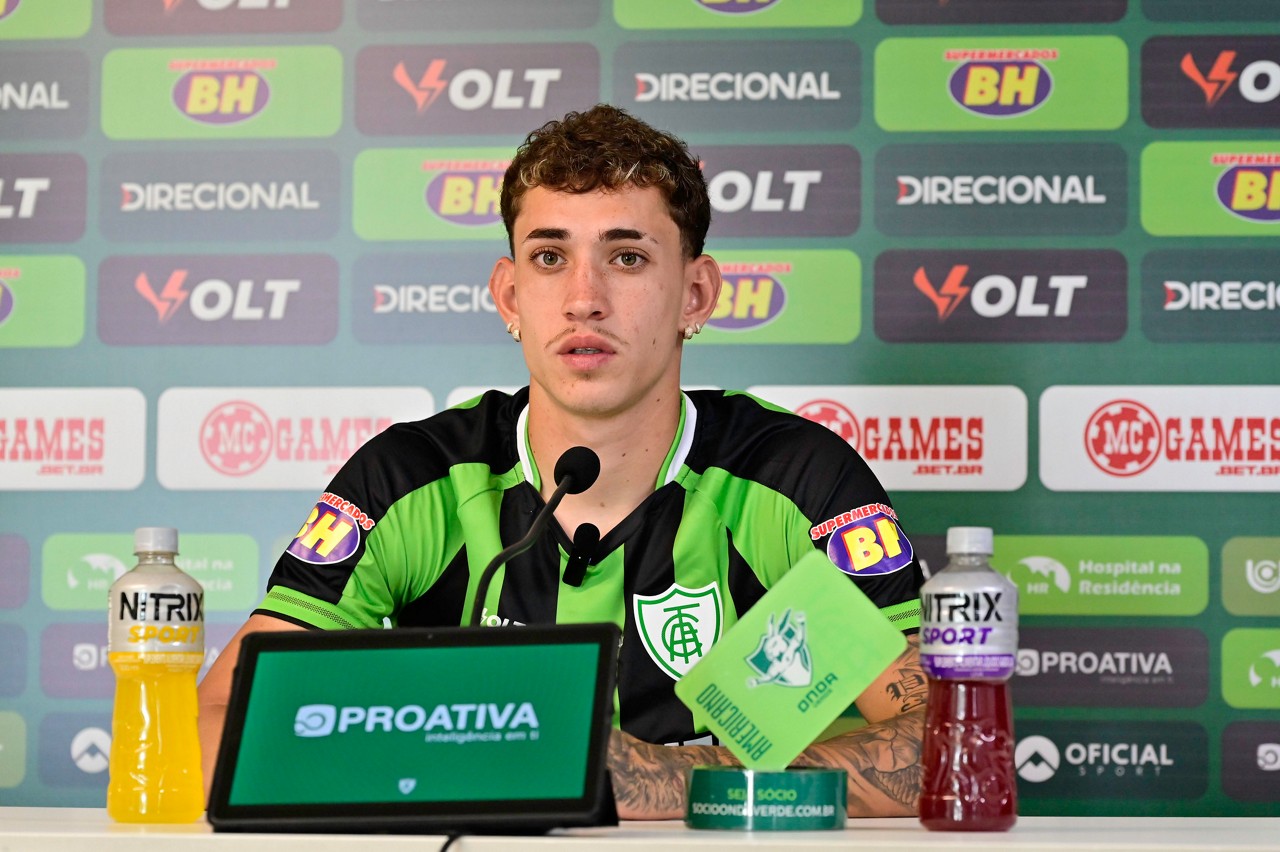 Stênio é reforço para o ataque do América para a sequência da temporada 2025