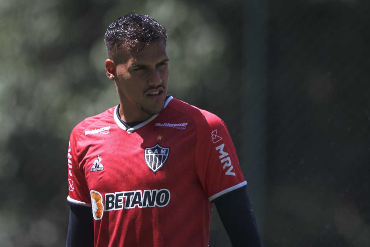 Matheus Mendes reforça a meta do Coelho em 2025