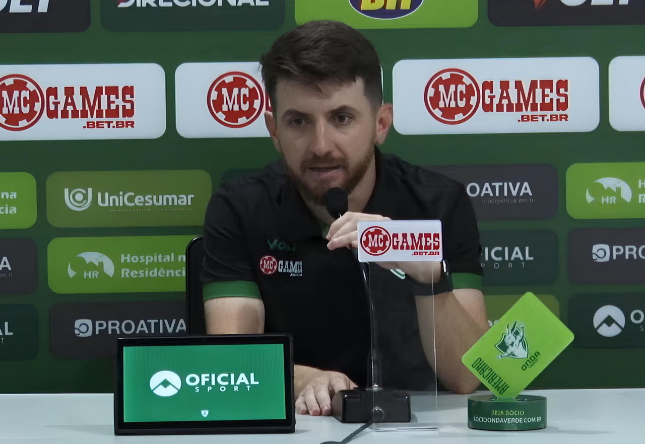 William Batista técnico do América