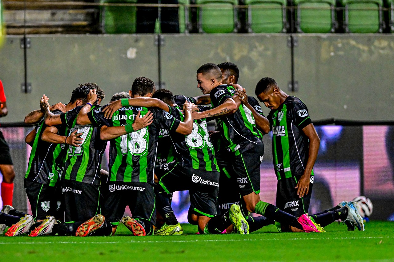 Em plena páscoa, o Coelho faz a alegria da torcida com vitória