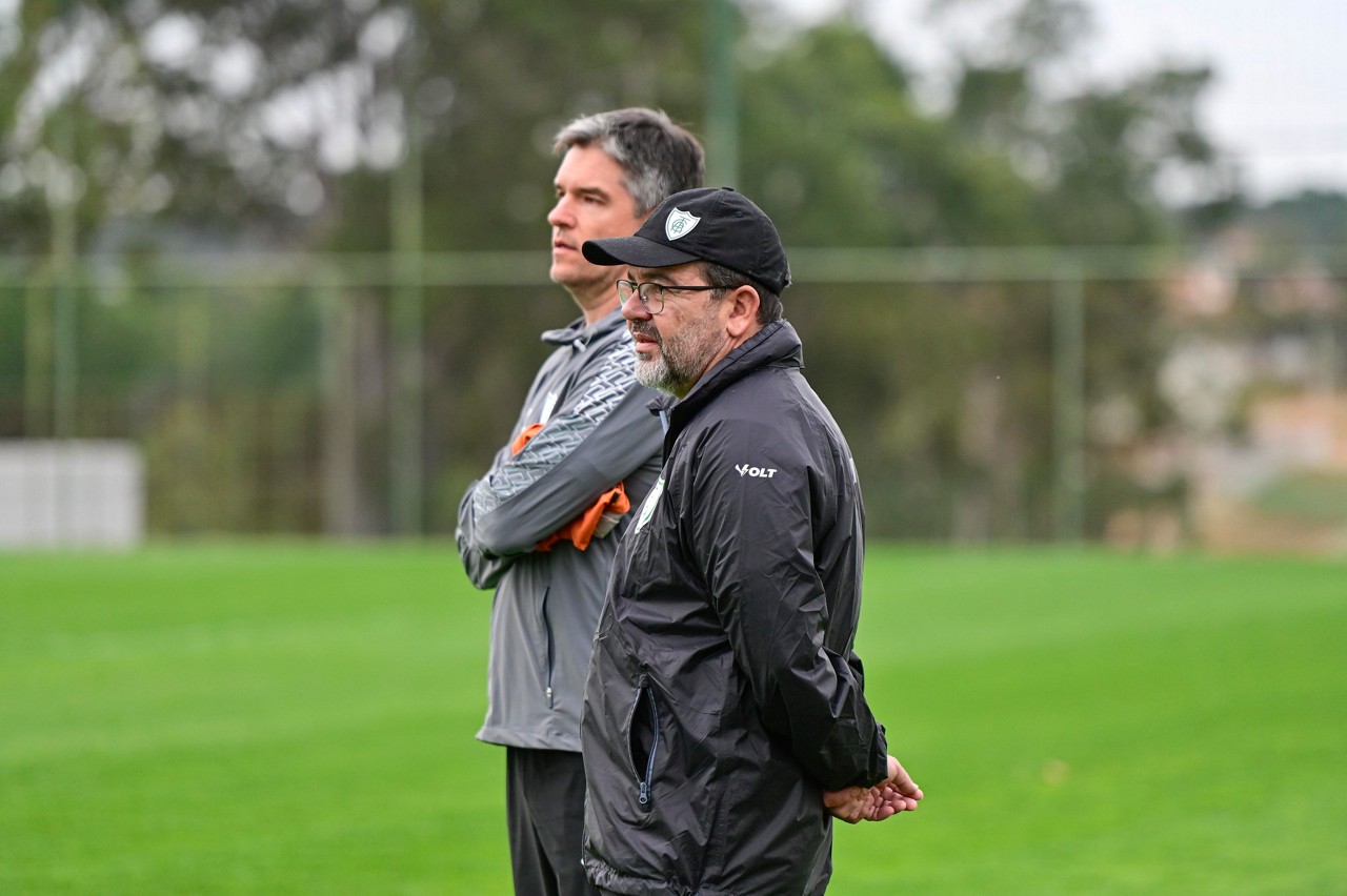 Enderson moreira tem influência direta na contratação de peças mais experientes para a sequência do América na temporada