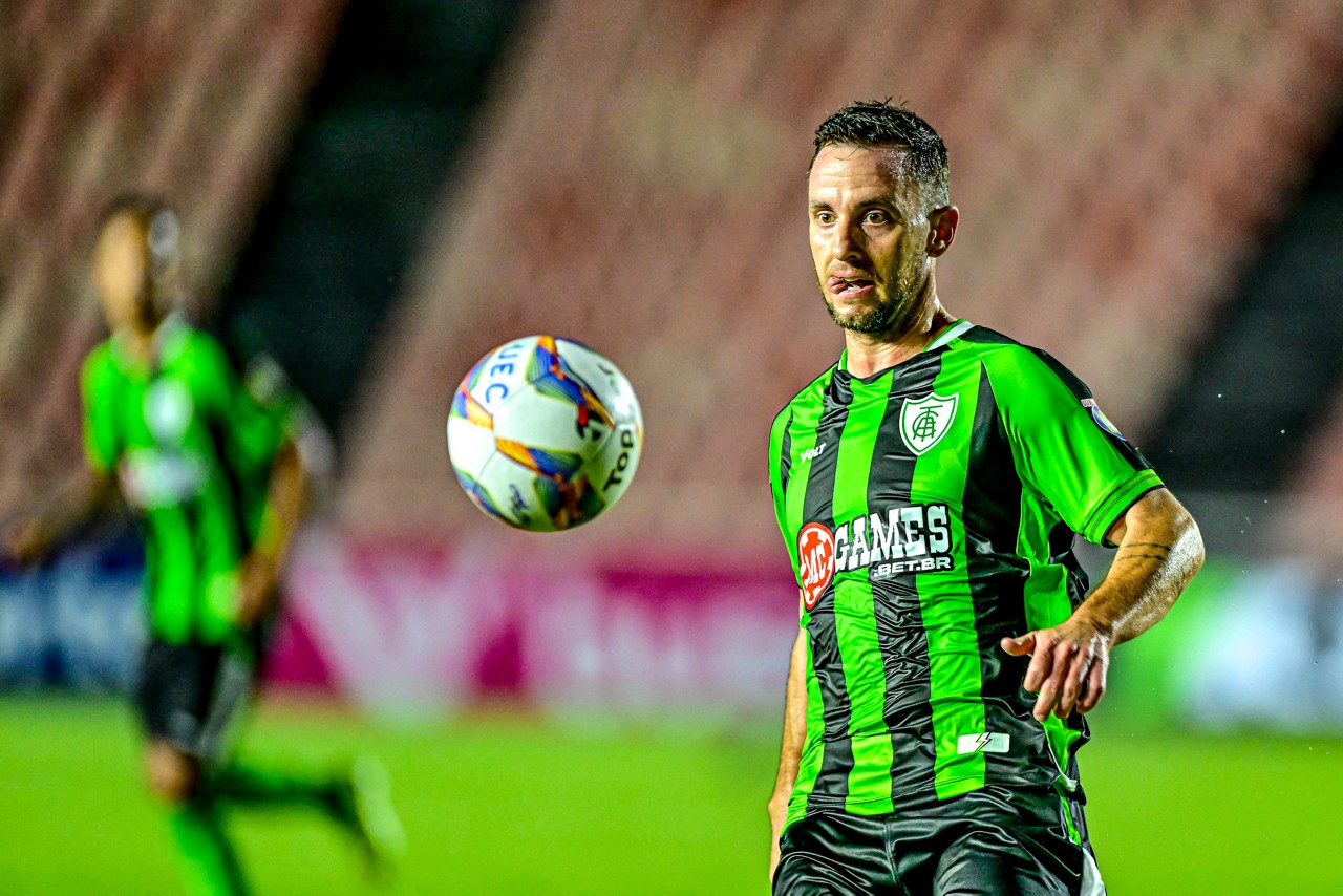 Elizari tem três gols e uma assistência pelo América nesta temporada