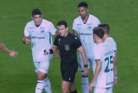 Goiás alega que árbitro Caio Max Augusto Vieira cometeu "erro de direito" no jogo contra o América, nessa quinta (17)