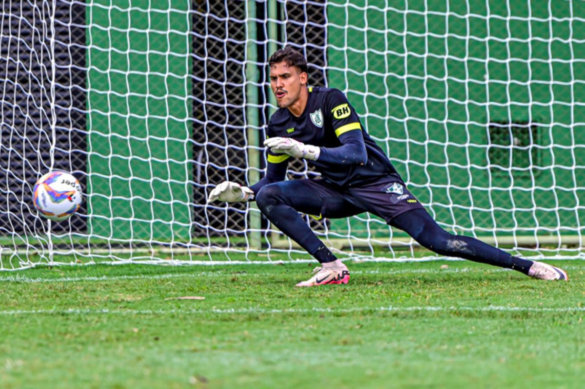 Matheus assinou contrato de empréstimo com o América válido até o dia 31 de dezembro deste ano