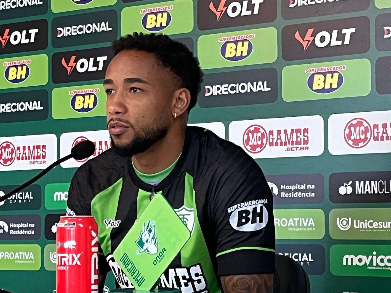 Rafa Silva foi apresentado pelo América nesta quinta-feira (4/9)