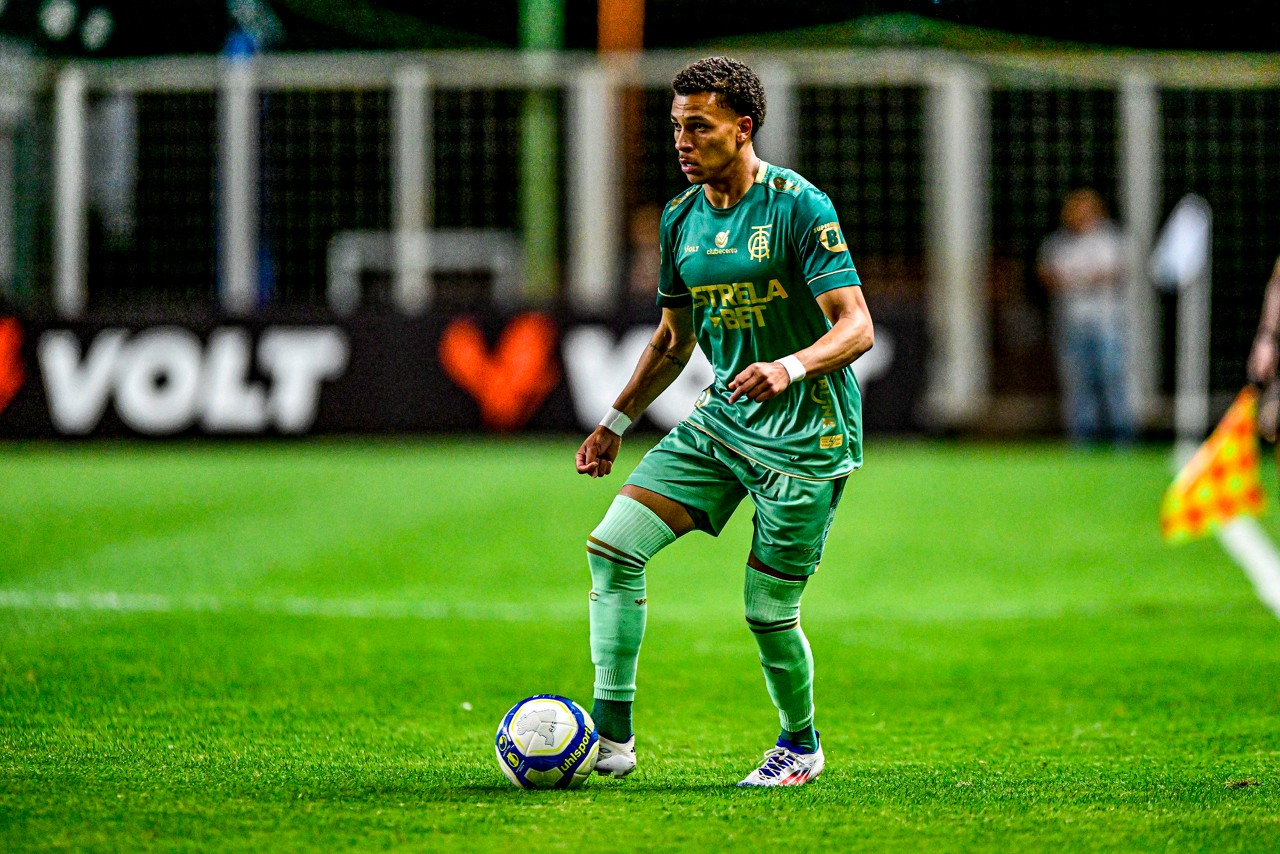 Rodriguinho está no profissional do América desde 2022, mas foi na reta final da atual temporada que o jogador de destacou