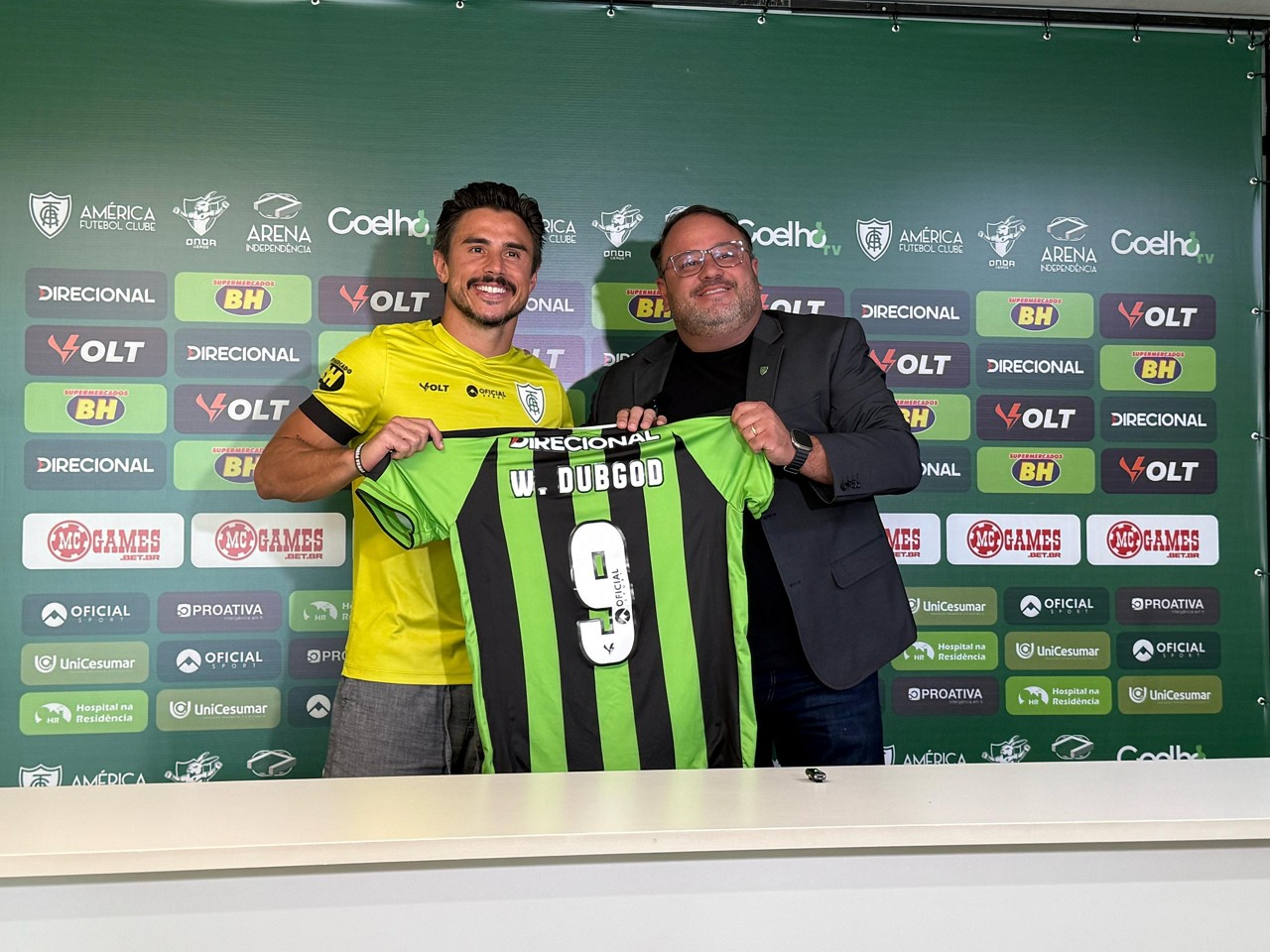 Atacante Willian Bigode foi apresentado oficialmente como reforço do América