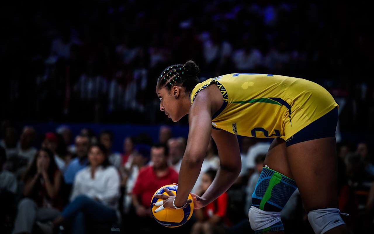 Ana Cristina anotou 10 pontos de saque nas primeiras semanas (Foto: Volleyball World)