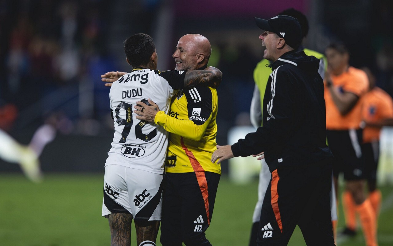Dudu marcou o gol que garantiu o empate do Galo no Equador