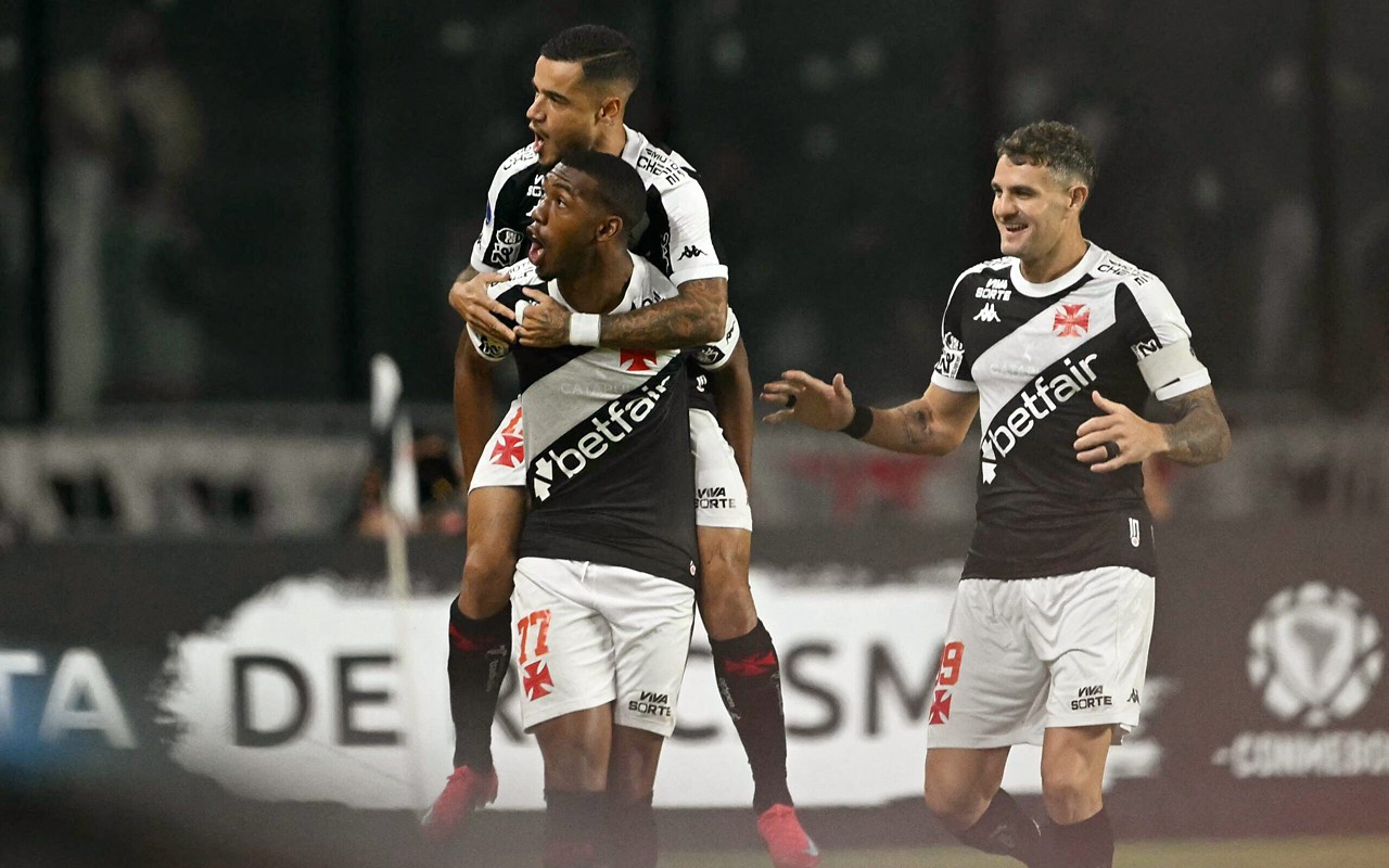 Vasco está nos playoffs da Sul-Americana (Foto: Mauro Pimentel/AFP)