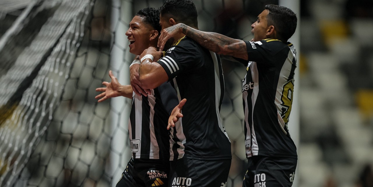 Galo enfrenta o Bucaramanga, nesta quinta-feira (17/7)