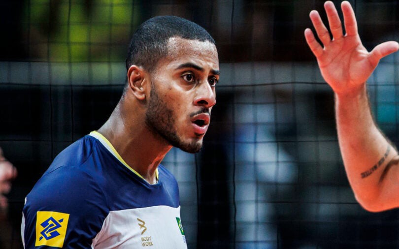 Lucarelli durante jogo da Seleção Brasileira de Vôlei (Foto: Divulgação/FIVB)