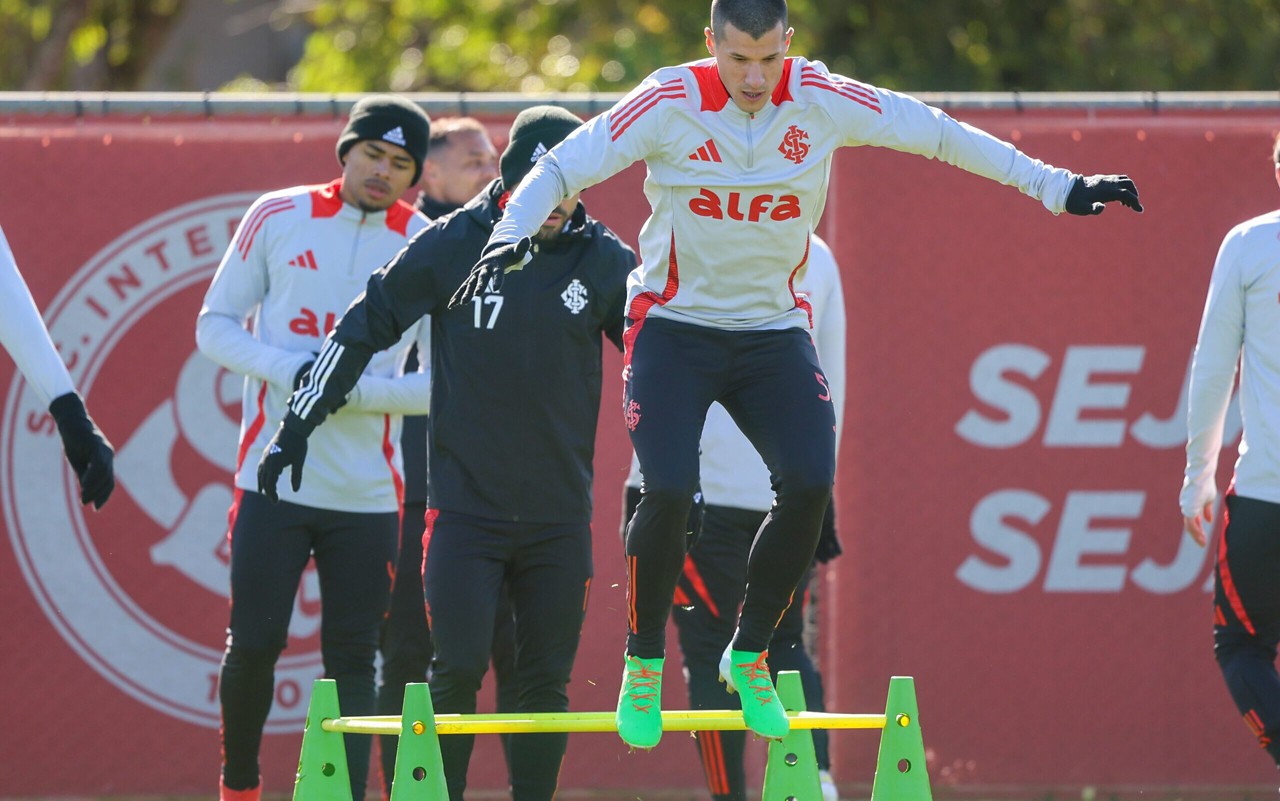 Paraguaio Alan Benítez já treina no CT Parque Gigante (Foto: Ricardo Duarte/SC Internacional)