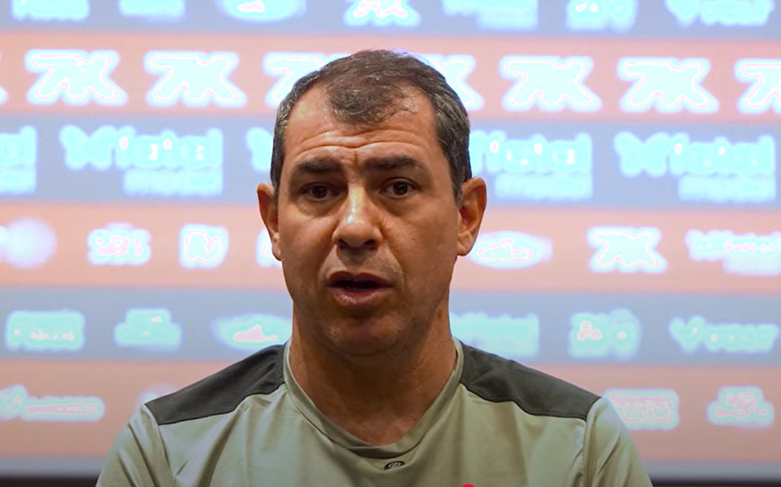 Carille em entrevista de apresentação no Vitória (Foto: reprdução)