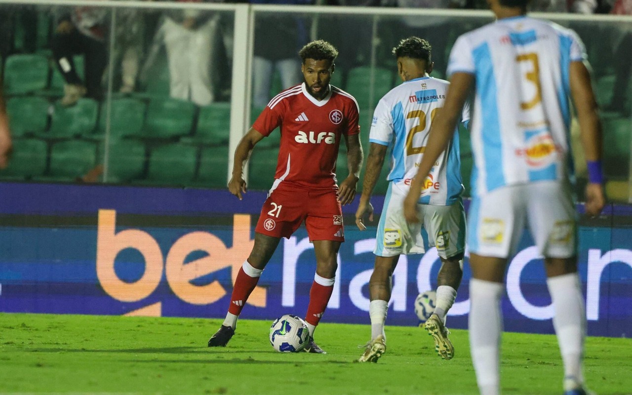 Wesley enfim desencanta e marca o primeiro gol do ano (Foto: Ricardo Duarte/SC Innternacional)
