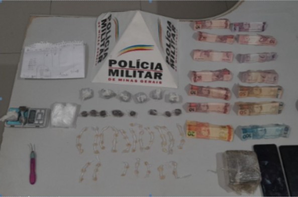 Após adolescente tentar fugir da PM, grupo é detido com drogas em Montes Claros