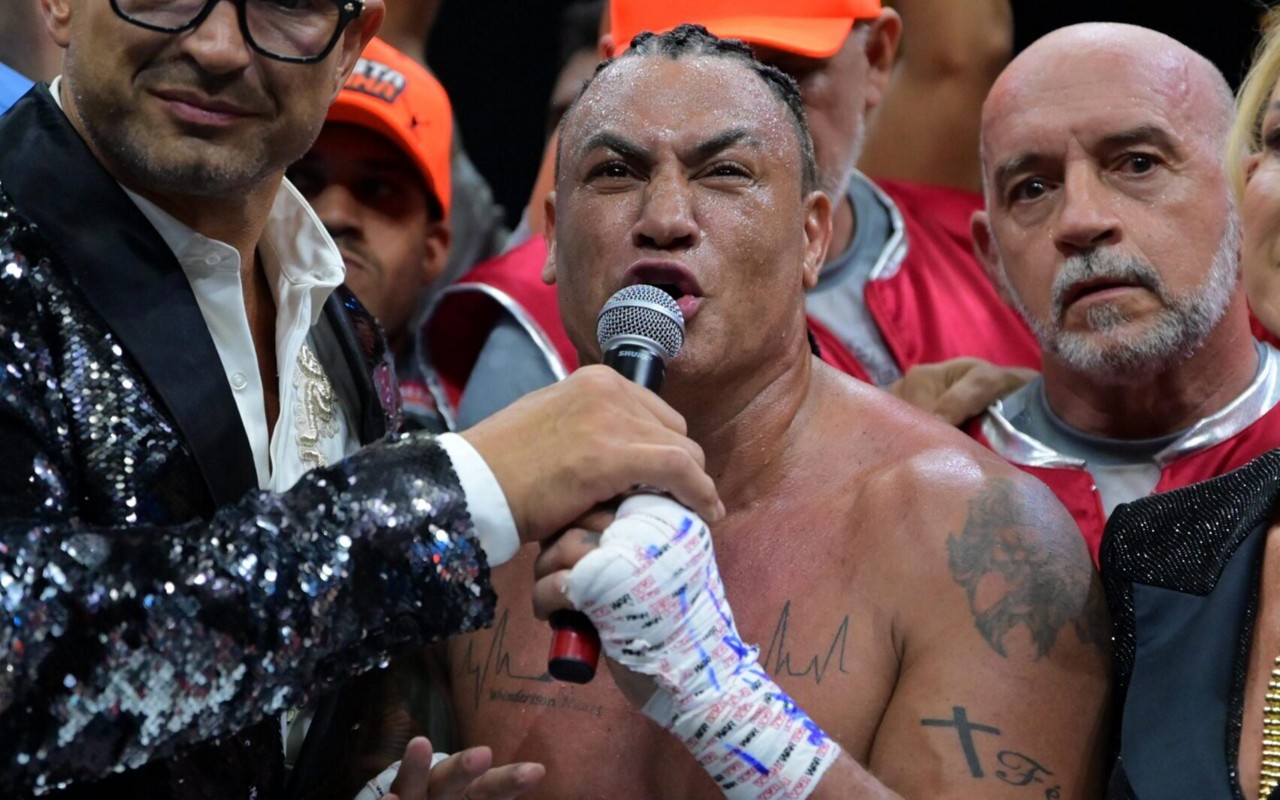 Popó em discurso após vitória no Fight Music Show (Foto: Divulgação/Mariana Lima)