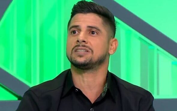 Cicinho será o novo nome do "Jogo Aberto", na Band (Foto: Reprodução)