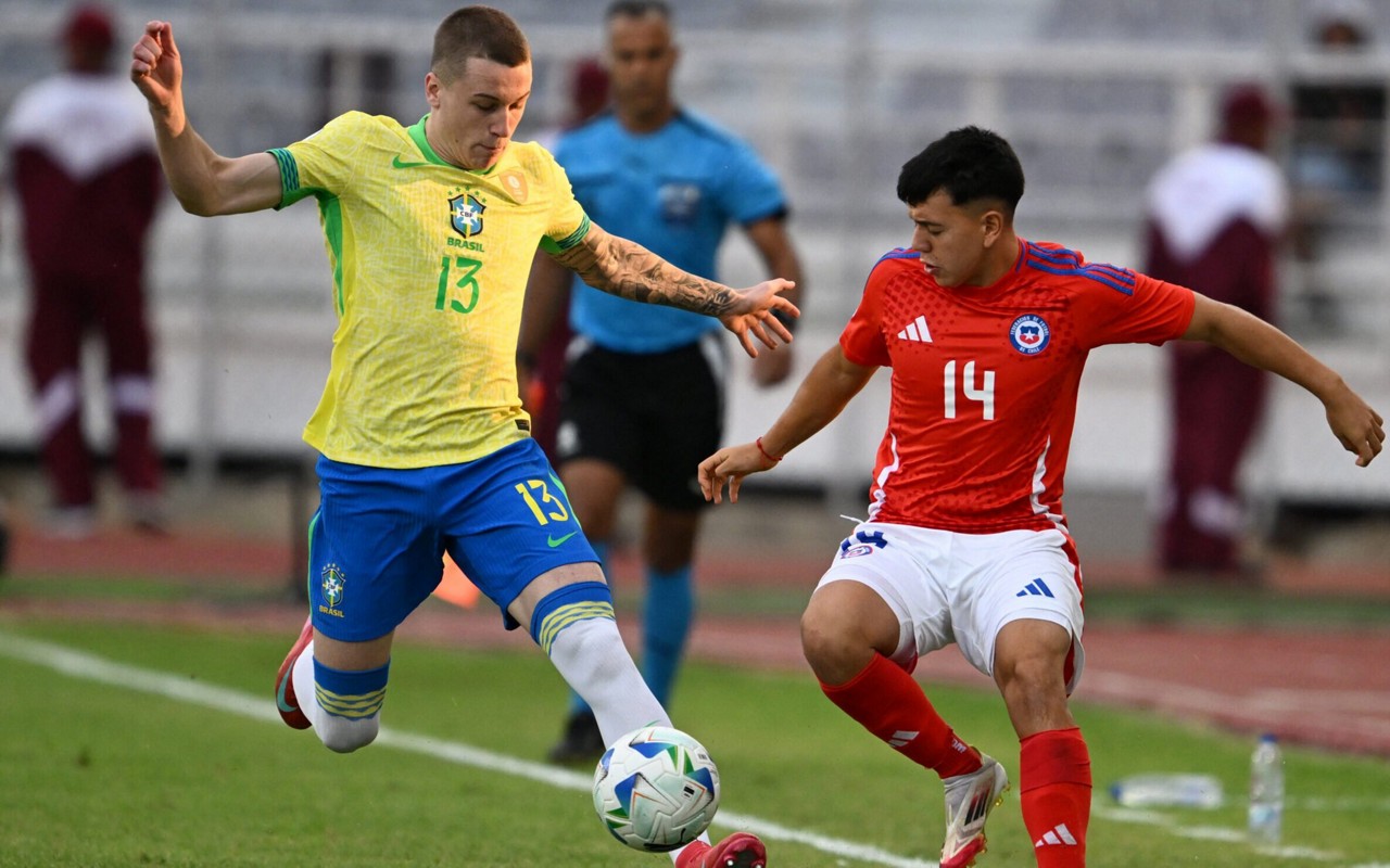Igor Serrote, lateral do Brasil sub-20, envolvido em polêmica com jogadores da Argentina no Sul-Americano sub-20 (Foto: Juan Barreto/AFP)